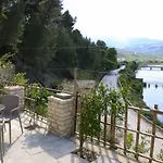 住宿加早餐酒店 Demaj