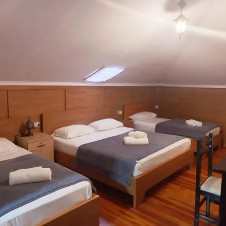 Demaj Bed & Breakfast