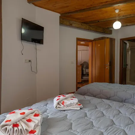 Bed & Breakfast Demaj