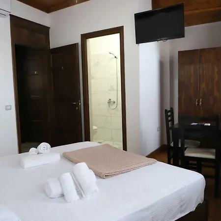 Demaj Bed & Breakfast *