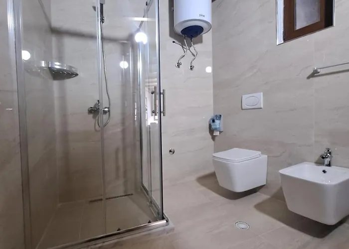 住宿加早餐酒店 Demaj