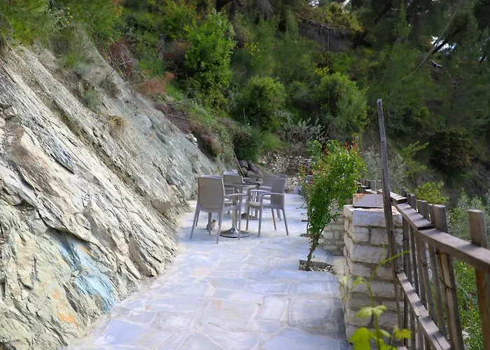 住宿加早餐酒店 Demaj