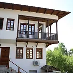 Demaj 4* Berat