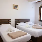 Demaj 4* Berat
