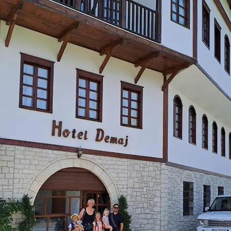 Demaj Bed & Breakfast 4*