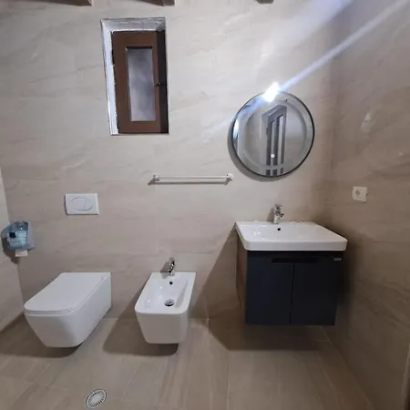 Bed & Breakfast Demaj Berat