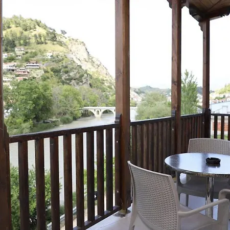 Demaj Bed & Breakfast