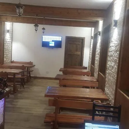 住宿加早餐酒店 Demaj