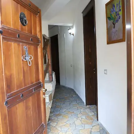 住宿加早餐酒店 Demaj