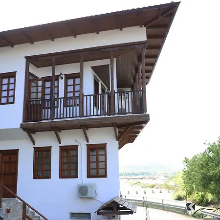 Demaj Bed & Breakfast