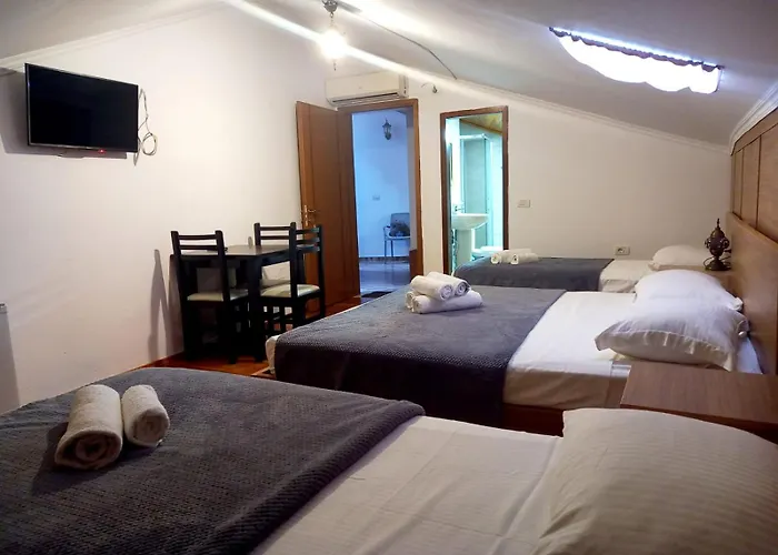 Demaj Bed and breakfast 4*