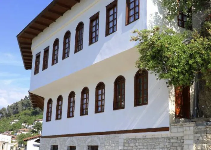 Demaj Bed and breakfast 4*