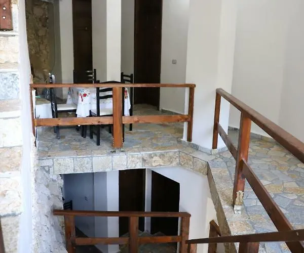 Demaj Bed and breakfast 4*