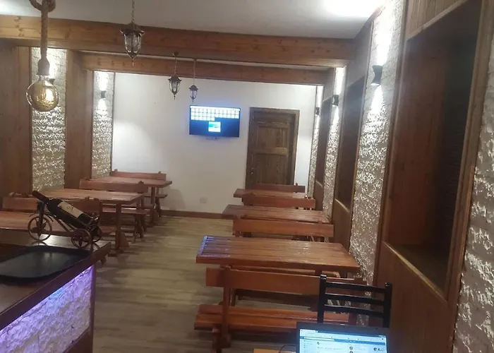 Bed and breakfast Demaj 4*